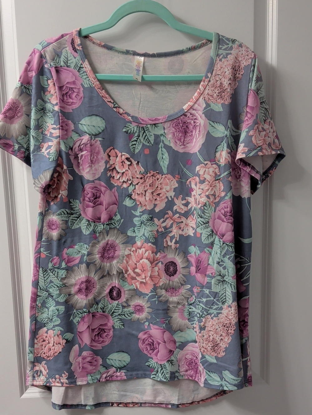 LuLaRoe Floral Scoop Neck Top - Pink, Lavender & Gray